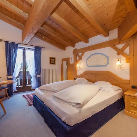 Malga Ces Hotel 3*
